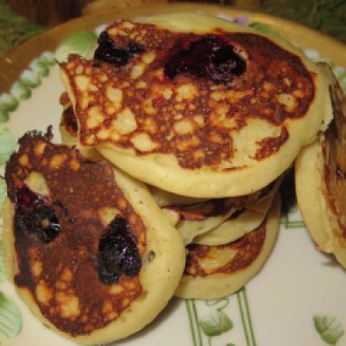 bluberry banana pancakes